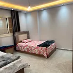 Cozy Three Bedrooms Apartment