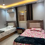 Cozy Three Bedrooms Apartment